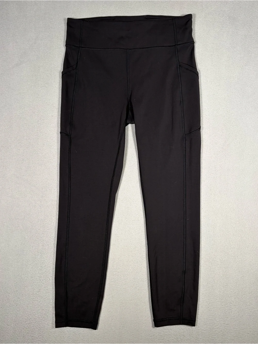 lululemon athletica pre owned